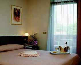 Cristal Hotel 3*